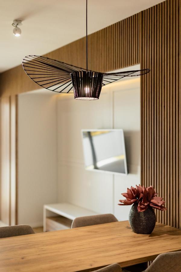 Nest Inn Stiletto Apartment Cluj-Napoca Extérieur photo