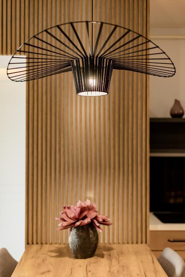 Nest Inn Stiletto Apartment Cluj-Napoca Extérieur photo