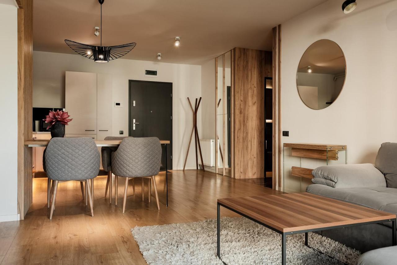 Nest Inn Stiletto Apartment Cluj-Napoca Extérieur photo